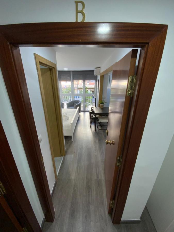 Reyna Apartamentos Malaga Zewnętrze zdjęcie