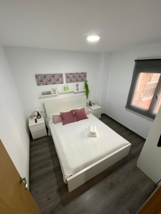 Reyna Apartamentos Malaga Zewnętrze zdjęcie